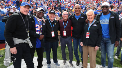 Watch: Buffalo Bills Legend Bruce Smith Goes Viral On Family Feud