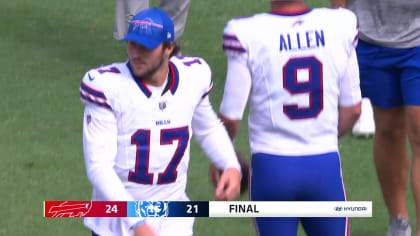 Bills' Darrynton Evans bowls over Bears defense for touchdown (video)