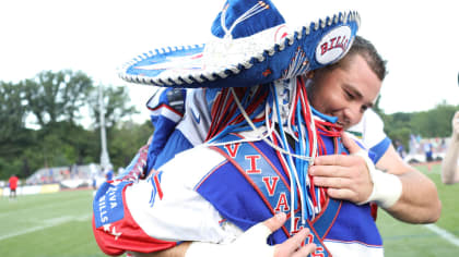 Pancho Billa: Buffalo Bills fan dies and is remembered on Twitter