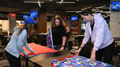 How to Wear a Yowie, The Buffalo Bills and ECMC have joined together to intercept  cancer, as the team participates in the NFL's Crucial Catch. Throughout  this week, the Bills