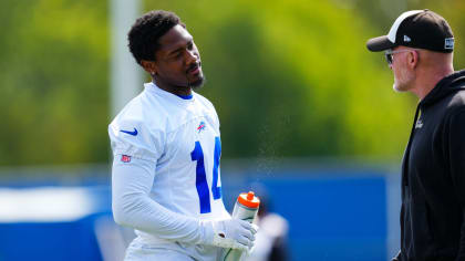 Bills enter camp with questions revolving around Diggs' frame of mind and  Hamlin's comeback bid - Newsday