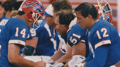 25 questions with Bills Legend Jim Kelly