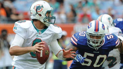 Reggie Bush's big day leads Dolphins past Bills