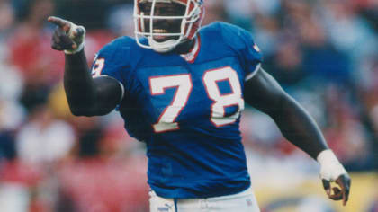 Bruce Smith Defense Buffalo Bills – Stock Editorial Photo © ProShooter  #185090684