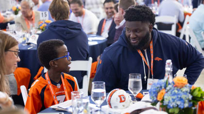 The Best Way to Spread Christmas Cheer? Denver Broncos Players Reading  Stories for All to Hear - Denver Rescue Mission