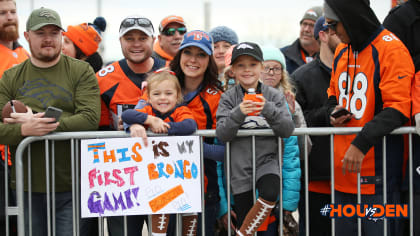 \ud83c\udf54\ud83c\udfc9 IT'S GAME DAY BRONCOS FANS! \ud83c\udfc9\ud83c\udf54 In the spirit of tonights BRONCOS vs PANTHERS  game, we have created the BRONCOS BURGER and the PANTHERS BURGER! Help... |  By Burger Institute | Facebook