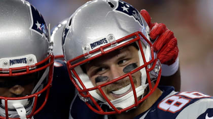 NFL: Broncos trade for Patriots backup tight end Derby