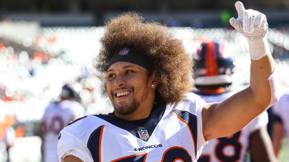 : 2020 Prestige NFL #32 Phillip Lindsay Denver Broncos