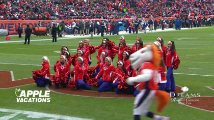 The Denver Bronco Cheerleaders perform during the Denver Broncos v the Los  Angeles Rams of an NFL football game Saturday, Aug 26, 2023, in Denver. (AP  Photo/Bart Young Stock Photo - Alamy