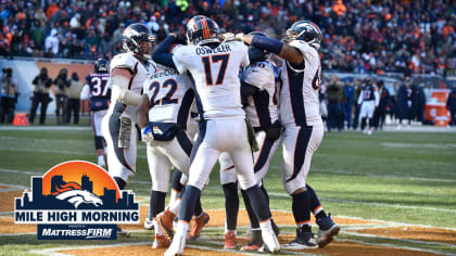 Denver Broncos linebacker Alex Singleton (49) against the Kansas City  Chiefs of an NFL football game Sunday, December 11, 2022, in Denver. (AP  Photo/Bart Young Stock Photo - Alamy