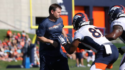 Denver Broncos: Lloyd Cushenberry praises OL coach Mike Munchak