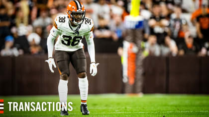 Browns sign LB Tae Davis to active roster, place LB Jordan Kunaszyk on  injured reserve