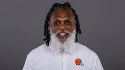 Cleveland Browns assistant coach Stump Mitchell takes medical leave