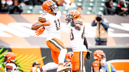 Browns lineman Michael Dunn makes first ever start at center