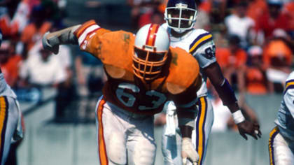 Image Gallery of Lee Roy Selmon