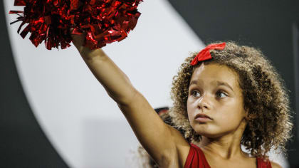 Rams Junior Cheerleaders halftime performance