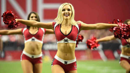 Arizona-Cardinals-cheerleaders-Cards_Cheer_100415-YDX_1011 – The