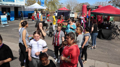 Community Spotlight: Cardinals Make Lunch Delivery To Hispanic