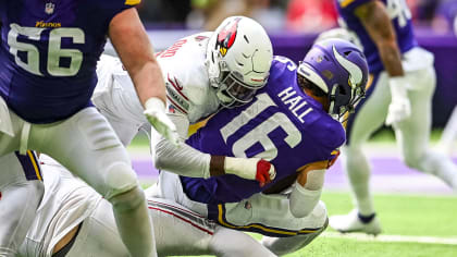 Arizona Cardinals quarterback Blough preserves Cardinals' comeback hopes  with a pressured 25-yard throw to Cardinals wide receiver Daniel Arias