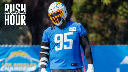 Chargers re-sign DT Morgan Fox to 2-year deal - Bolts From The Blue