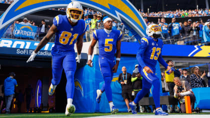 Los Angeles Chargers wide receiver Jalen Guyton (15) during training camp  on Tuesday, Aug 17, 2021, in Costa Mesa, Calif. (Dylan Stewart/Image of  Spor Stock Photo - Alamy