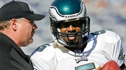 Former Syracuse QB Donovan McNabb says he's looking at three NFL