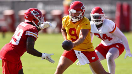 New-look Chiefs offensive line curating chemistry during offseason workouts