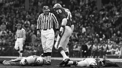 Closeup of Kansas City Chiefs Bobby Bell during game vs Oakland