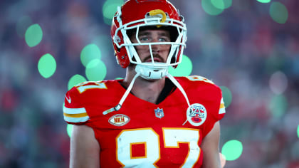 NFL playoffs 2023: Chiefs fans really chanted Chad Henne's name vs. Jags 