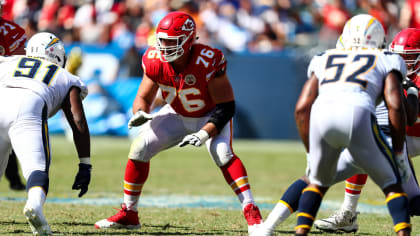 Kansas City Chiefs tight end Noah Gray (83) runs the ball at NFL football  training camp Tuesday, Aug. 17, 2021, in St. Joseph, Mo. (AP Photo/Charlie  Riedel Stock Photo - Alamy