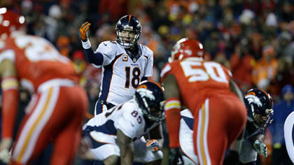 DENvsKC in-game photos: Broncos battle to the end, fall vs. Chiefs