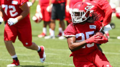 Chiefs' Jamaal Charles on field for mandatory minicamp