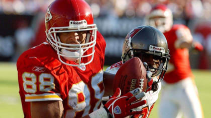 Former Chiefs TE Tony Gonzalez subject of NFL Films 'A Football Life'