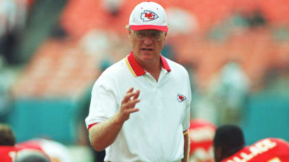 Documentary pays homage to former Chiefs coach Marty Schottenheimer