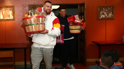 Chiefs' QB Patrick Mahomes and TE Travis Kelce Surprise a Local