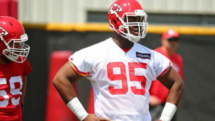 DL Chris Jones glad to re-join Chiefs, plans to play in Kansas City for  'long haul'