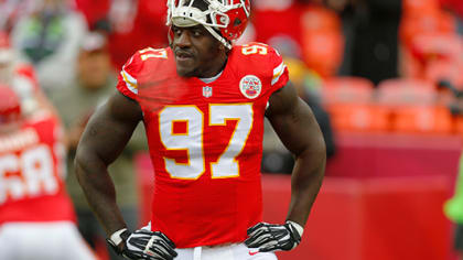 Atlanta Falcons sign former Chiefs' defensive end Allen Bailey