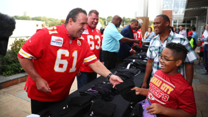 VIDEO: Chiefs induct Tim Grunhard into Ring of Honor - Arrowhead Pride