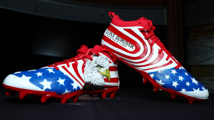 Kansas City Chiefs Kicker Wears Nike & Adidas Cleats in the Super Bowl –  Footwear News