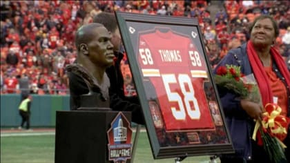 2001: Derrick Thomas, Chiefs Hall of Honor