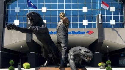 Peyton Manning To Join Elite List Of NFL Statues