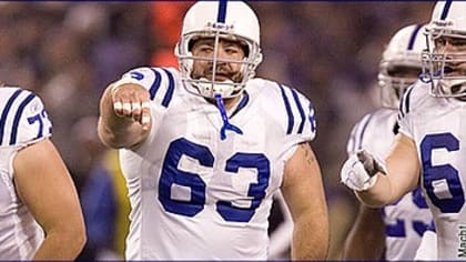 Indianapolis Colts center Jeff Saturday (63) works out before