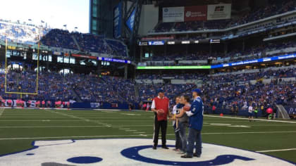 Chuck Pagano cancer: Colts cheerleaders have heads shaved during NFL game  in honour of cancer sufferer coach