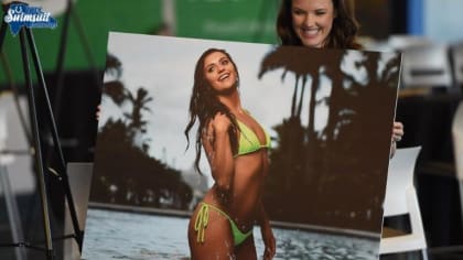 Indianapolis Colts cheerleader 2018 swimsuit calendar release party