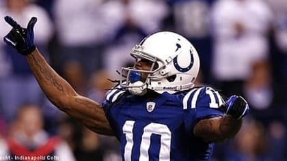 Reggie Wayne to play 15th season for Colts' biggest rival