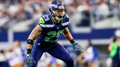 Six-time Pro Bowl free safety Earl Thomas ends holdout with Seattle  Seahawks, NFL News