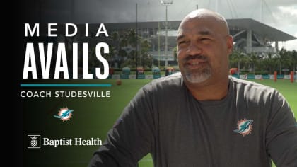 Washington Commanders request interview with Miami Dolphins Associate Head  Coach/RB Coach Eric Studesville - Hogs Haven