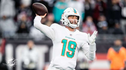 Dolphins QB Thompson gets NFL baptism after injury to starter