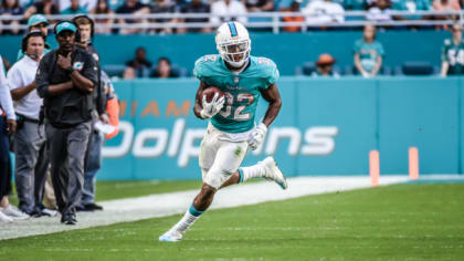 Dolphins beat Broncos 35-9, end 5-game losing streak