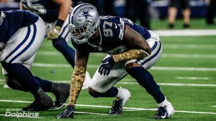 Dolphins Claim Taco Charlton